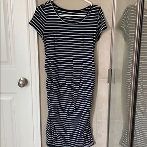 Ingrid & Isabel Maternity dress